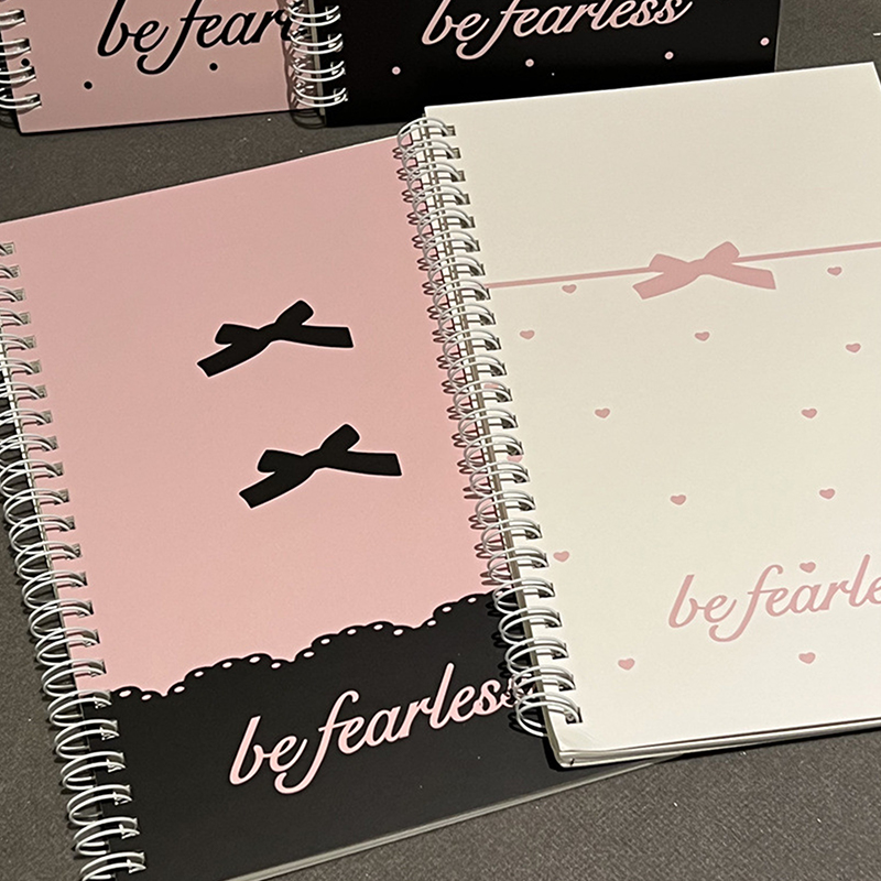 かわいいピンクのリボン A5 コイルノートブック日記スケッチ - Photography Book のレビューと価格